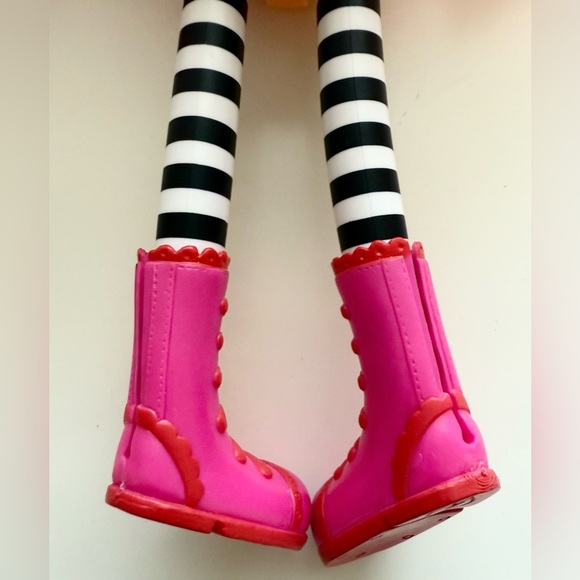 Lalaloopsy Peanut Big Top Full Size Yarn Purple Hair Big Doll - Picture 6 of 8